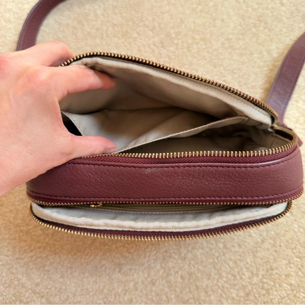 Talbots Colorblock Navy Olive Burgundy Leather Crossbody Zip Purse - Picture 8 of 10